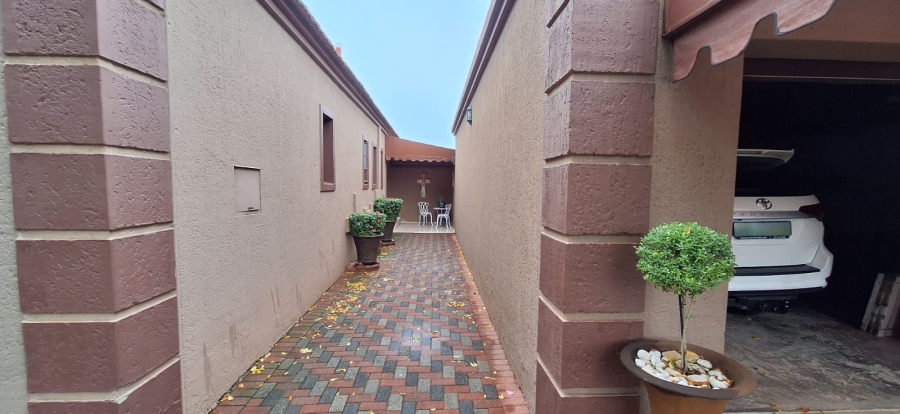 3 Bedroom Property for Sale in Flamingo Park Free State